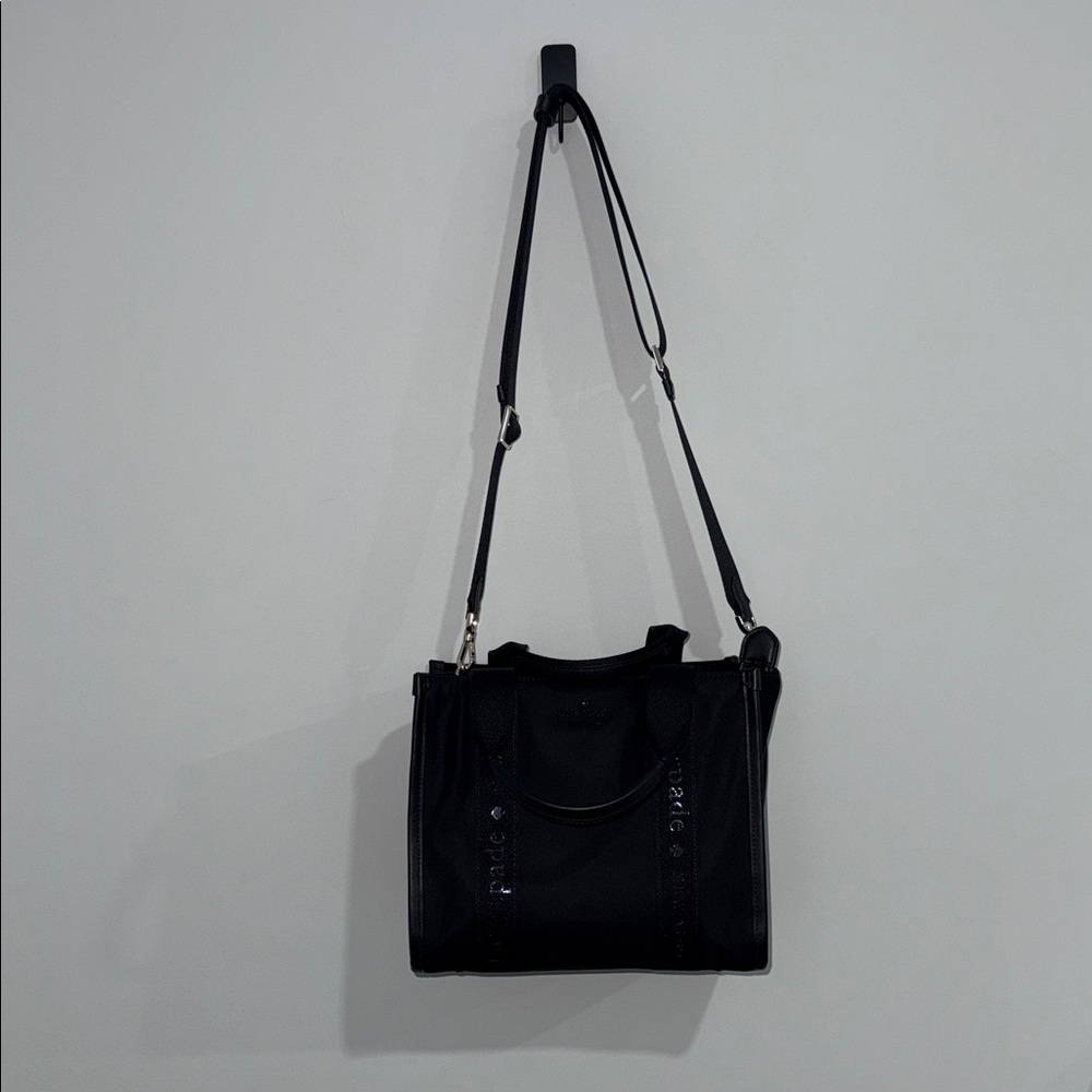 Kate Spade Elegant Black Shoulder Bag